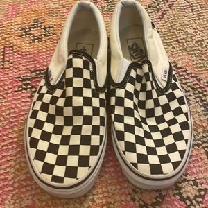 Excellent condition black and white checkered vans. Size 8